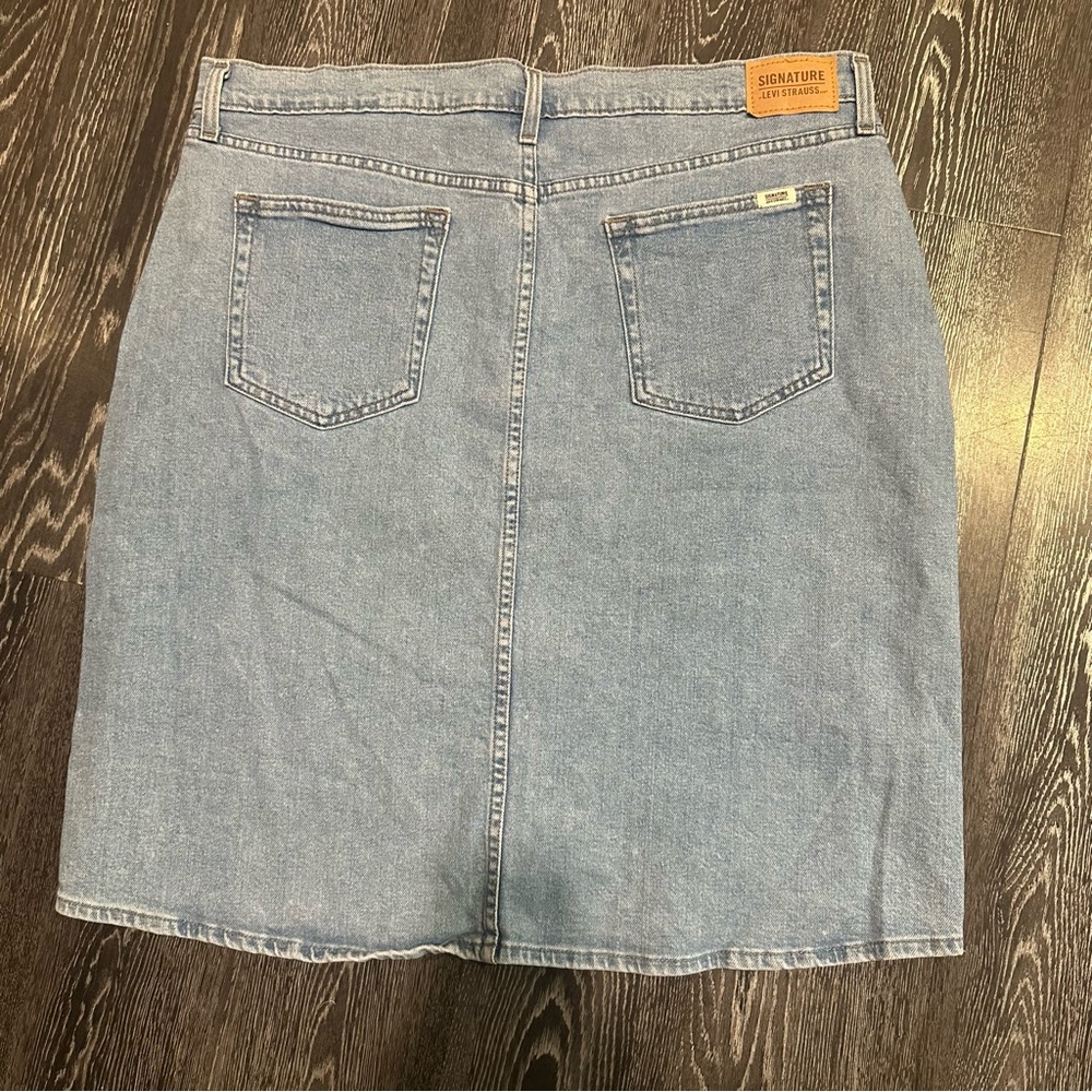 Levi Strauss Light Blue Denim skirt - Picture 7 of 9